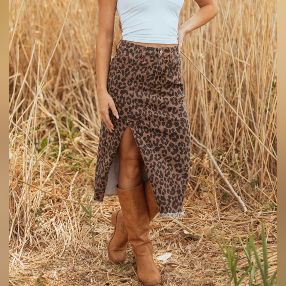 Leopard Print Midi Skirt